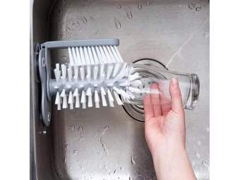 Prakticna cetka za pranje casa