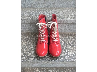 Crvene lakovane cizme br.40 27cm SNIZENjE