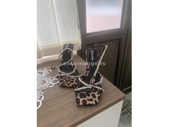 Nove sandale leopard print
