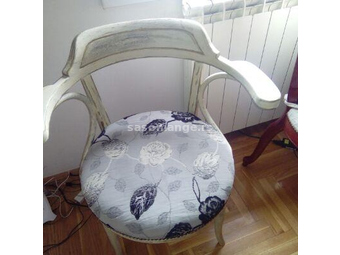 Redizajnirana stilska stolica