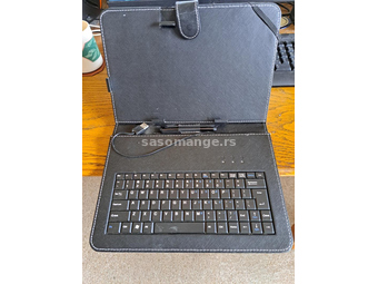 Futrola za tablet sa žičnom tastaturom (28 x 16-17 cm)