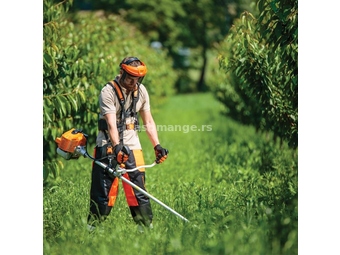 Novi Sad uslužno kosenje trave sa trimerom i održavanje dvorišta