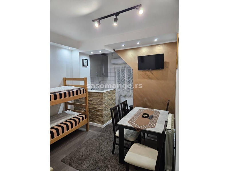 SMEŠTAJ ZA RADNIKE APARTMANI IZDAVANJE BEOGRAD CENTAR