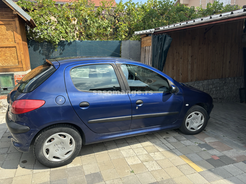 Peugeot 206