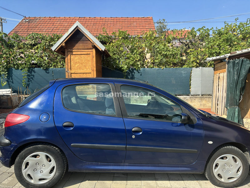 Peugeot 206