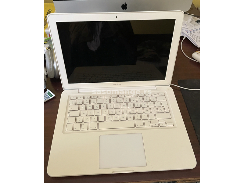 MacBook 2010