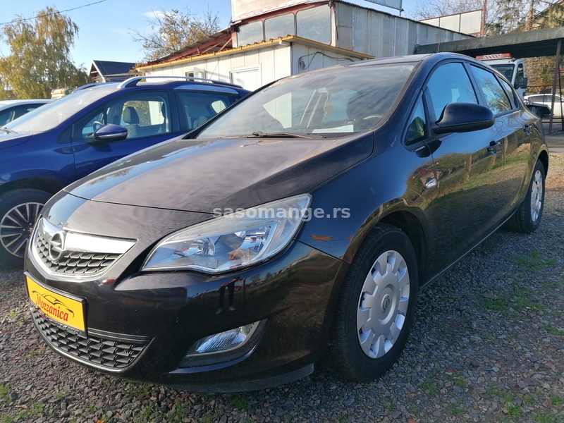 Opel Astra J 1.7CDTI