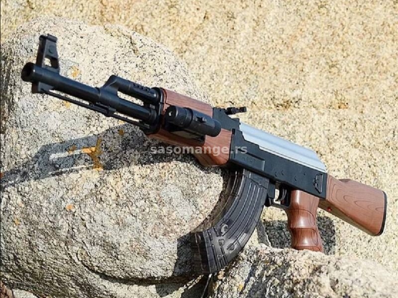 fenomelana replika AK-47 puške za decu