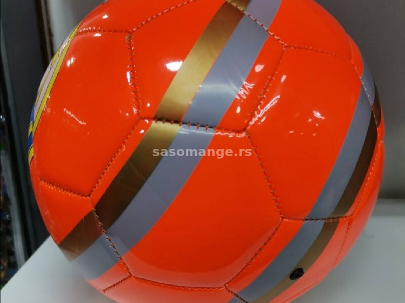 Narandžasta realova lopta za fudbal