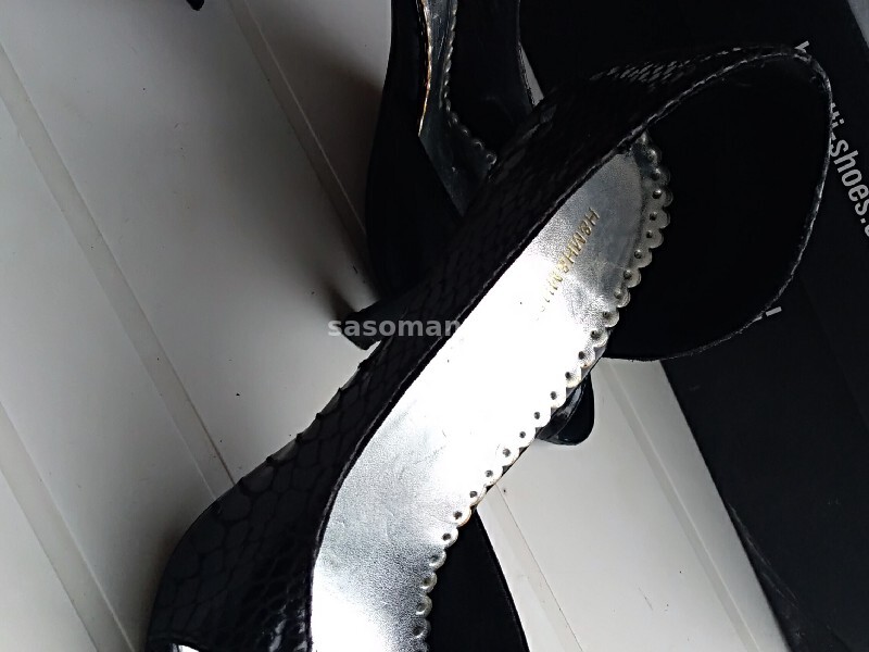 H&amp;M crne kozne sandale ,broj 38 ,kao nove