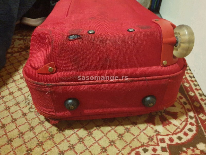 Kofer veliki/crveni kofer/korpa