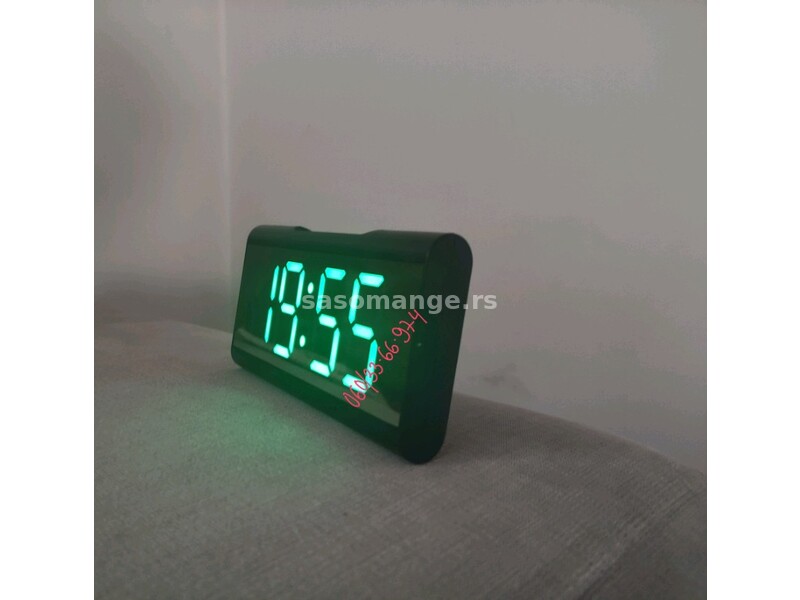 Digitalni sat crni/beli/zeleni/plavi broj AKCIJA (15)