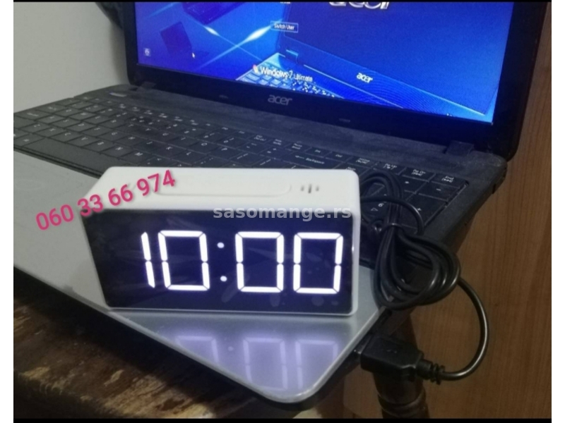 Digitalni sat led USB mini BELI sa belim brojem