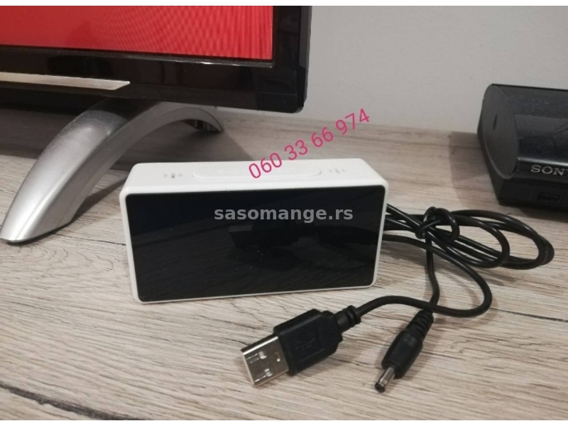 Digitalni sat led USB mini BELI sa belim brojem