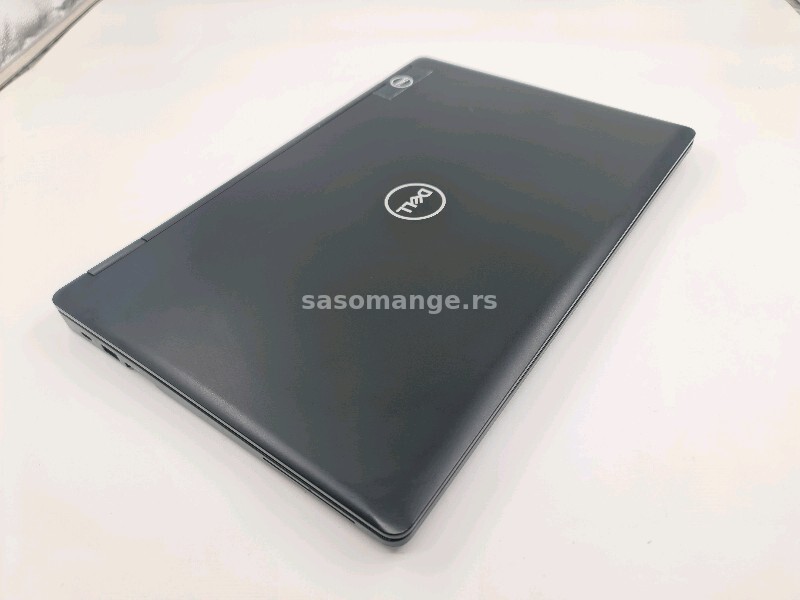 Dell 5590/i5-8250u/16g/256ssd/15.6FHD IPS/svetleca/5H