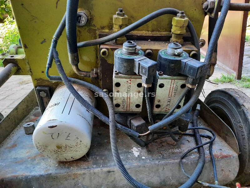 Claas pumpa sa elektro ventilima i rezervoarom za ulje