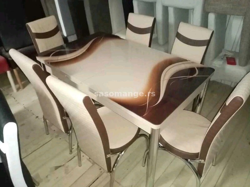 Trpezarijski sto i stolice