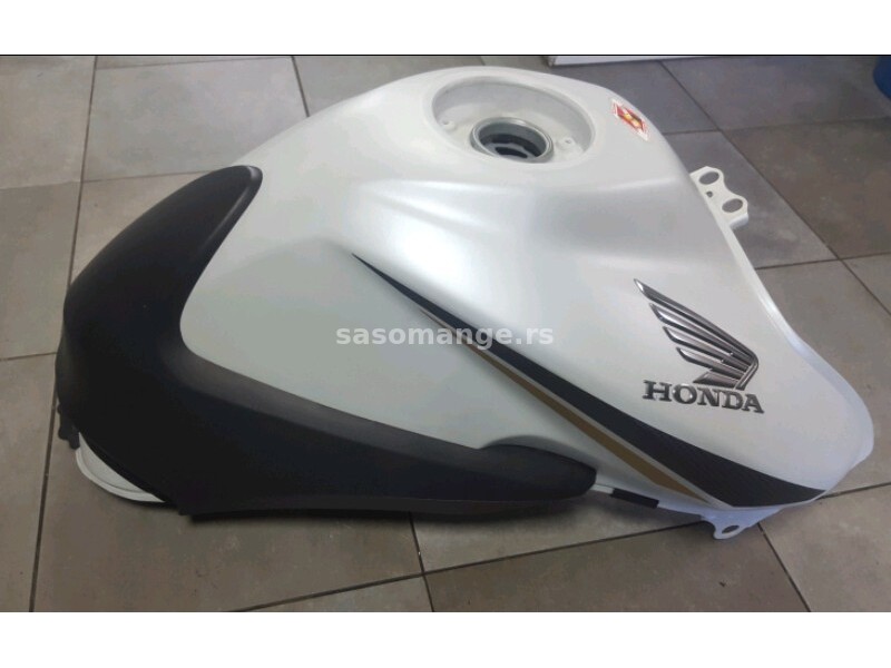 Honda CB 1000R 2008. - 2016. rezervoar