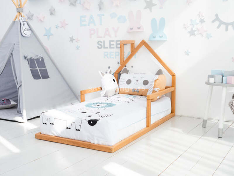 DRVENI dečiji krevet montessori kućica i šator