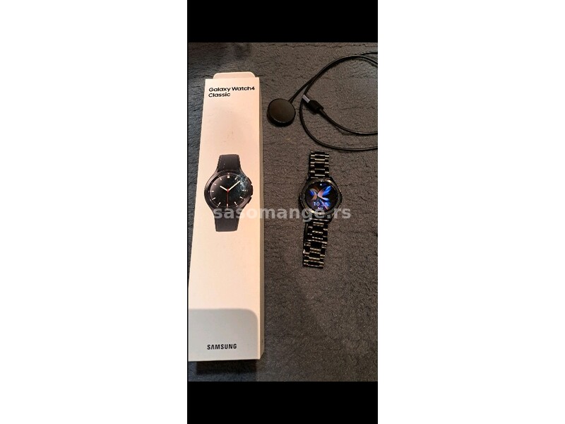 Samsung Galaxy Watch 4 Classic 42mm BT Black pametni sat