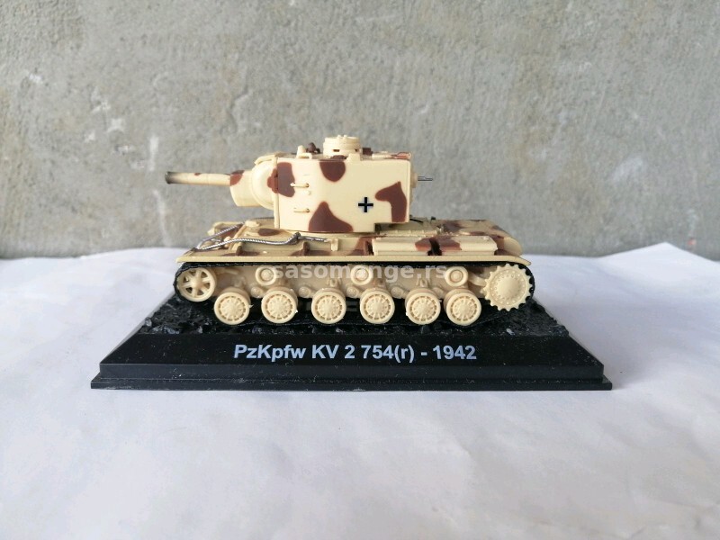 Nemački tenk pzkpfw kv 2 754(r)-1942
