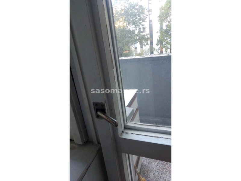 Zamena mehanizma drvenih prozora i vrata