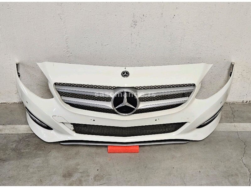 Mercedes B / W246 / 2014-2018 / Prednji branik / ORIGINAL