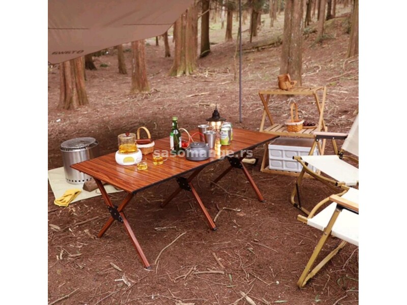 Praktični sklopivi stočić za kampovanje
