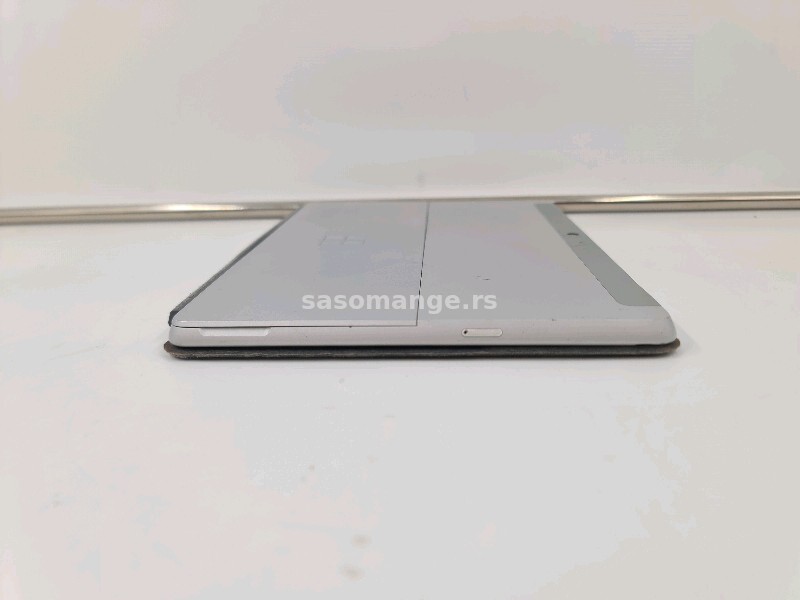 Surface Go 2 1927 /Intel m3-8100Y/8gb/256gb/Ekran slomljen/6