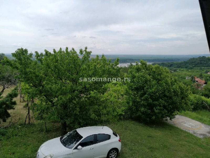 Kuća sa predivnim pogledom na Dunav