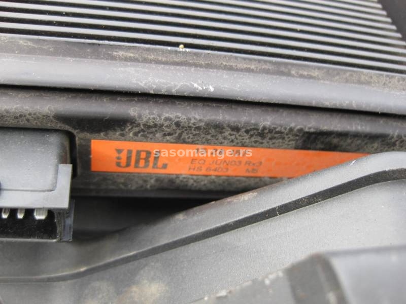 Pezo 206 GTI model JBL fabricko ozvucenje za navedeni auto polovno originalno ispravno