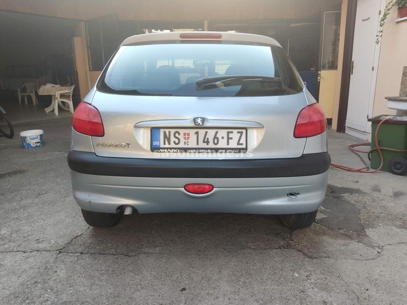 REGISTROVAN Peugeot 206 1.4 BENZ