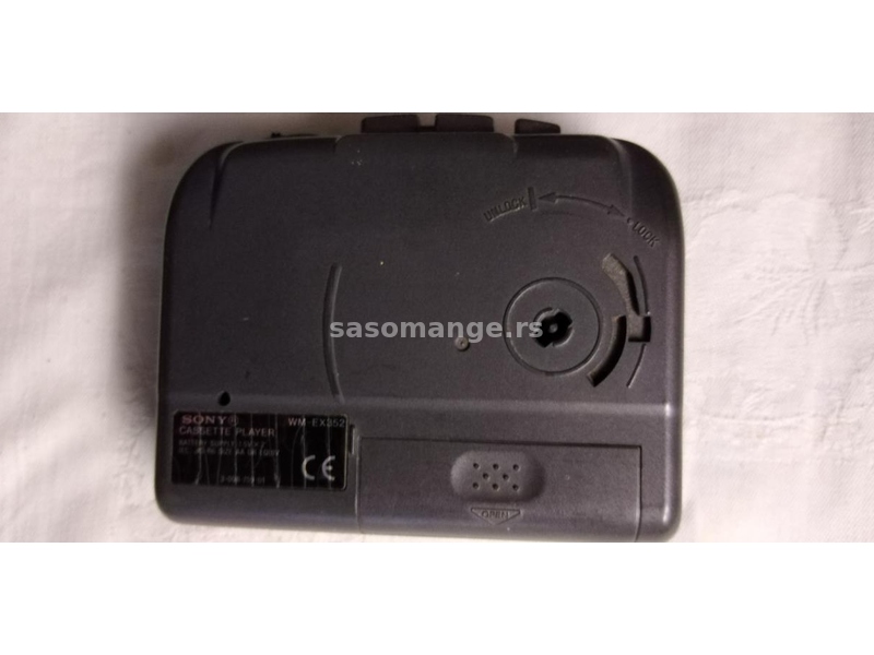 Vokmen Sony WM-EX352 neispravan:motor radi, ne okrece se kada se stavi kaseta .