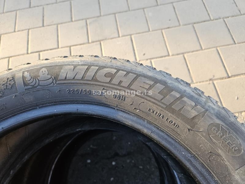 225-50-17 Michelin M+S jedna guma