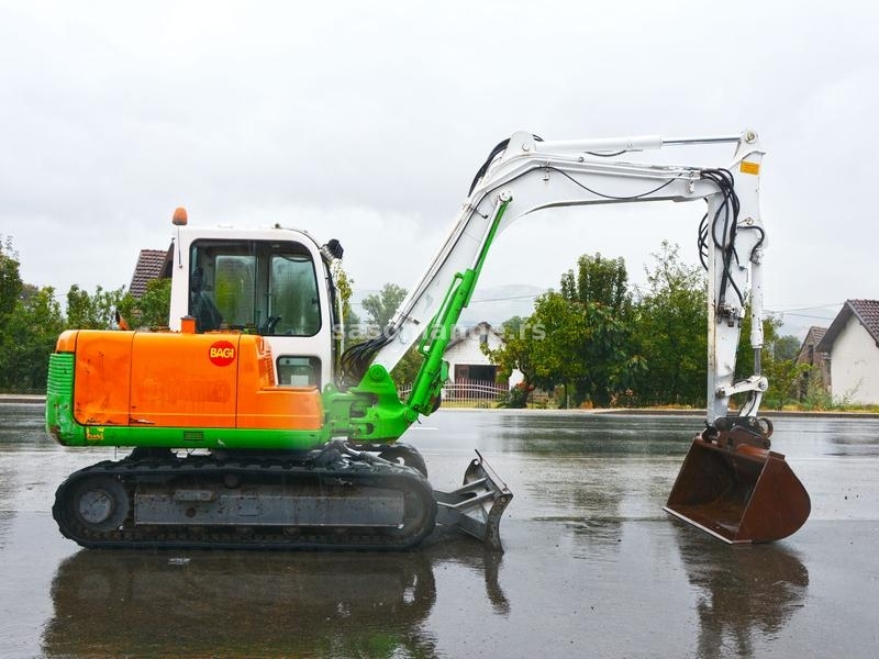 TAKEUCHI TB175