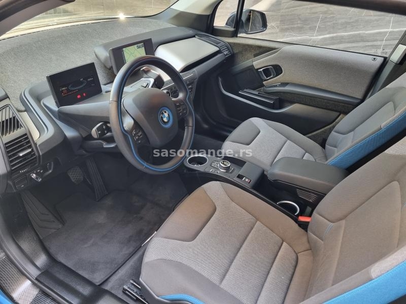 BMW I3