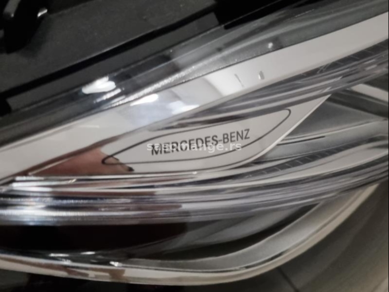Mercedes E / W213 / 2016-2020 / Desni far / Multibeam / ORIGINAL