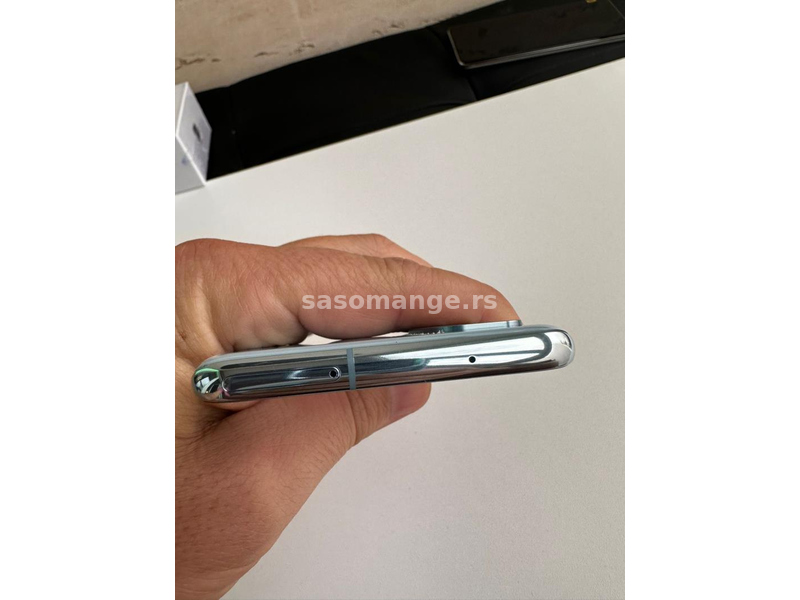 Samsung Galaxy S20 8/128gb Plavi NOV