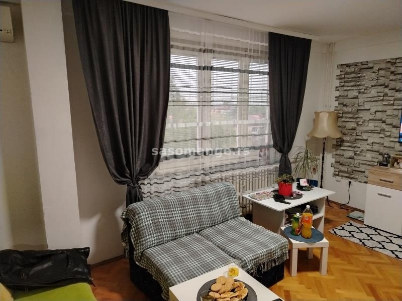 Prodajem stan u Negotinu, naselje Borska, 56 m2, 48.000 evra