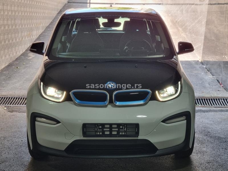 BMW I3