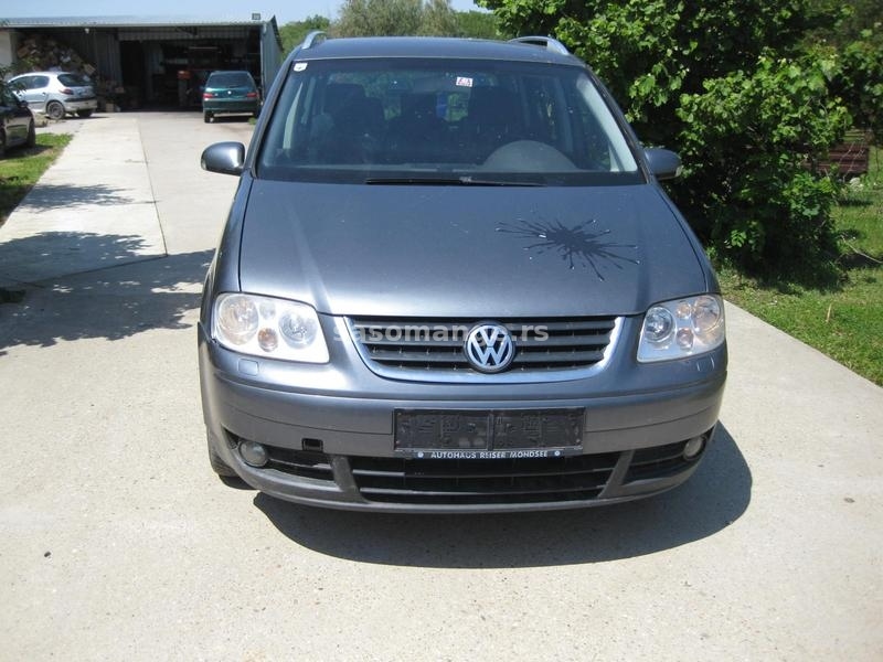 Touran 1.9 tdi 74 kw kompletan auto u delovima............