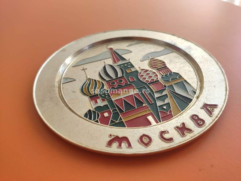 Ukrasni tanjir Rusija Moskva Kremlj metalna Crkva Svetog Vasilija Blaženog