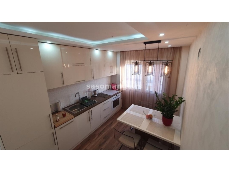 Namesten stan 50m2, Carina, Smederevo