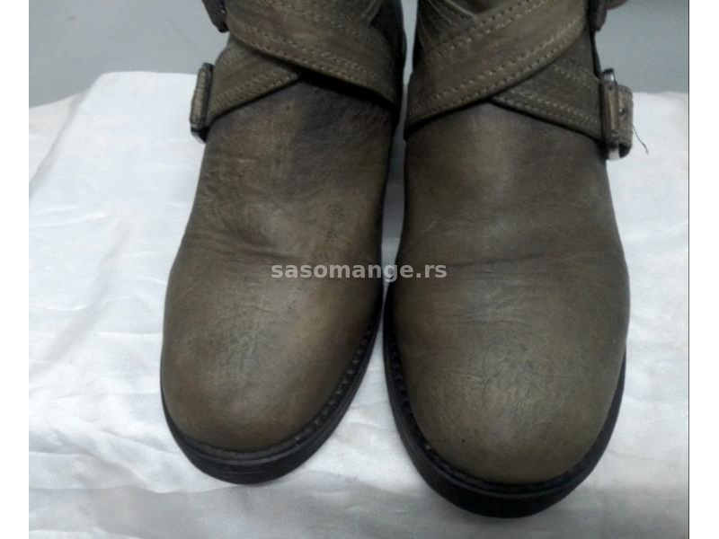 Zenske cipele Bata