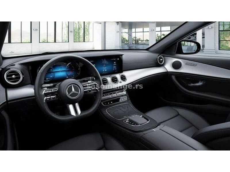 Mercedes Benz E 220 4-matic 2700E/Mesec