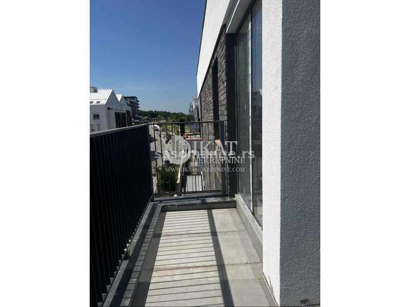 Sunnyvillle PENTHOUSE 122m2, sa pogledom na Dunav