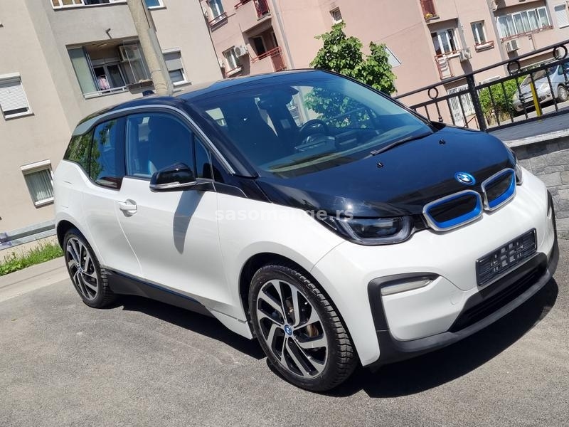 BMW I3