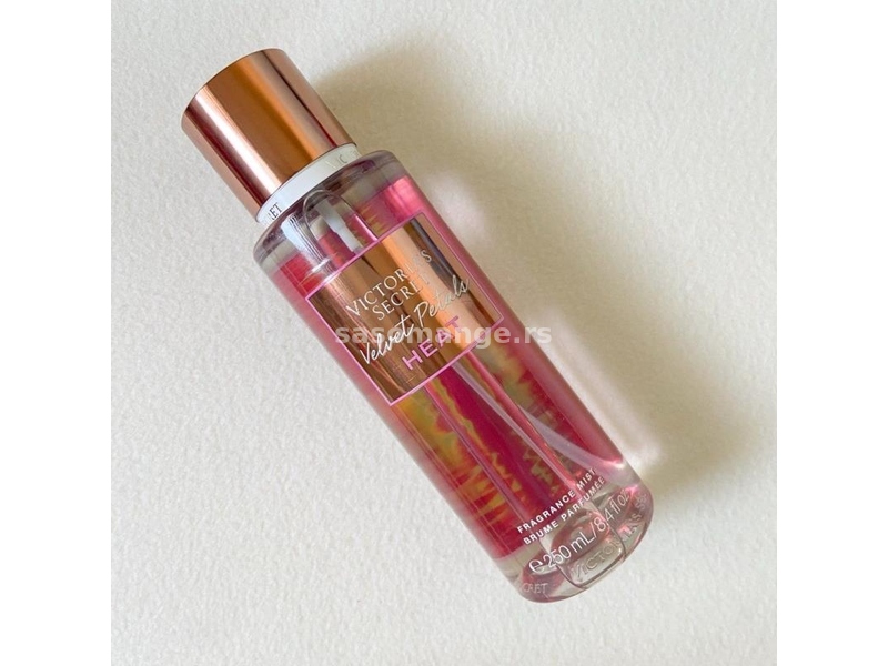 Victoria Secret Velvet Petals Heat Body Mist 250ml