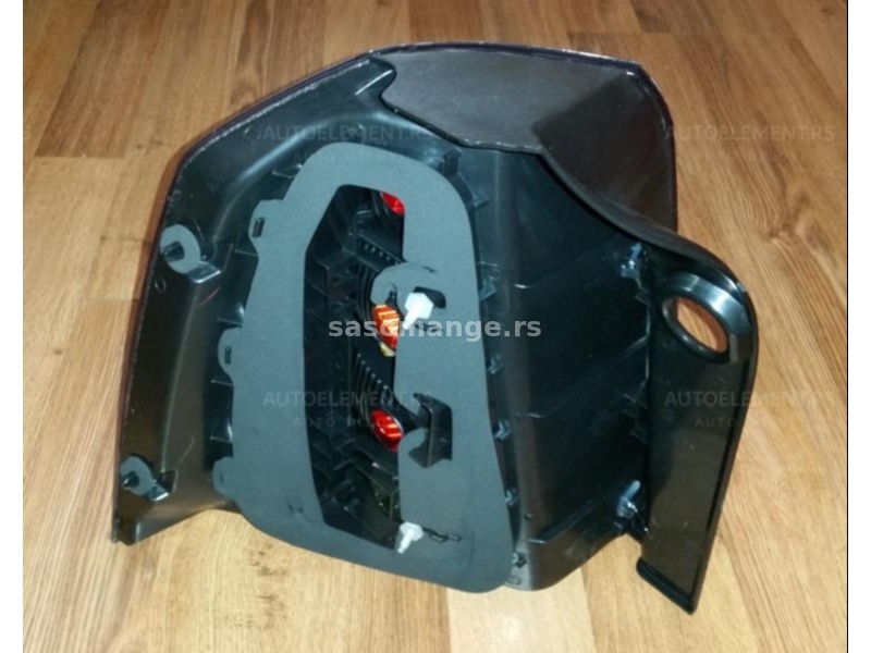 Desno stop svetlo Opel Zafira B 2005-2008