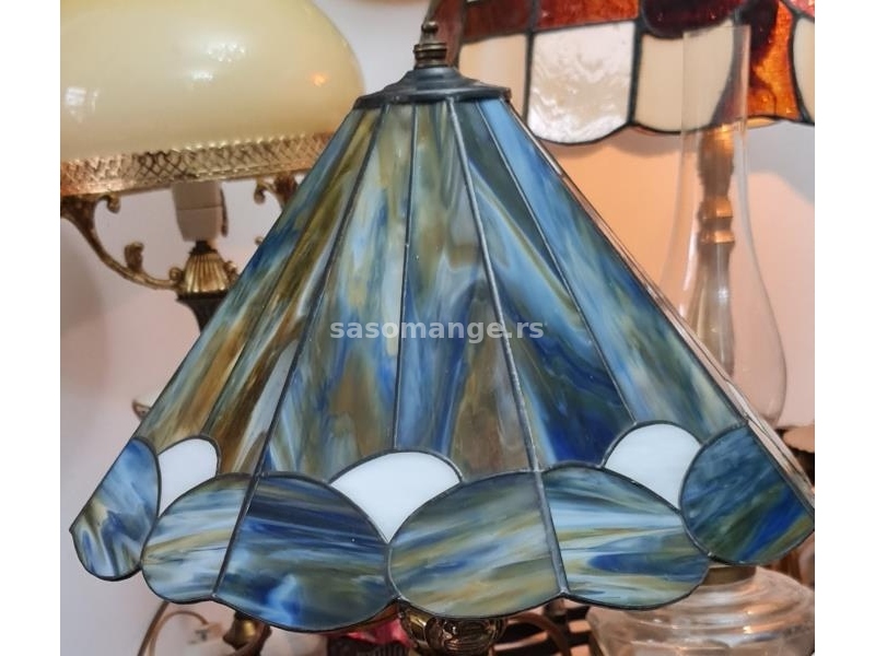 Komodna lampa sa Tiffany abažurom -Perfektna-4
